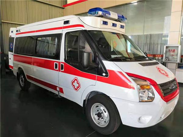 沛县福特V362救护车